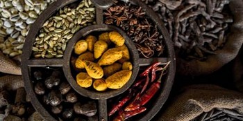 Spices and nuts 