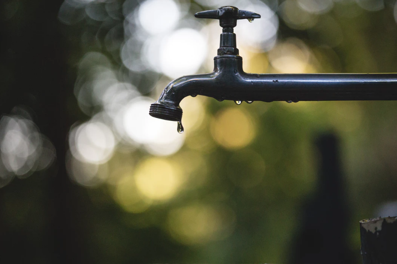 Dripping Pipe