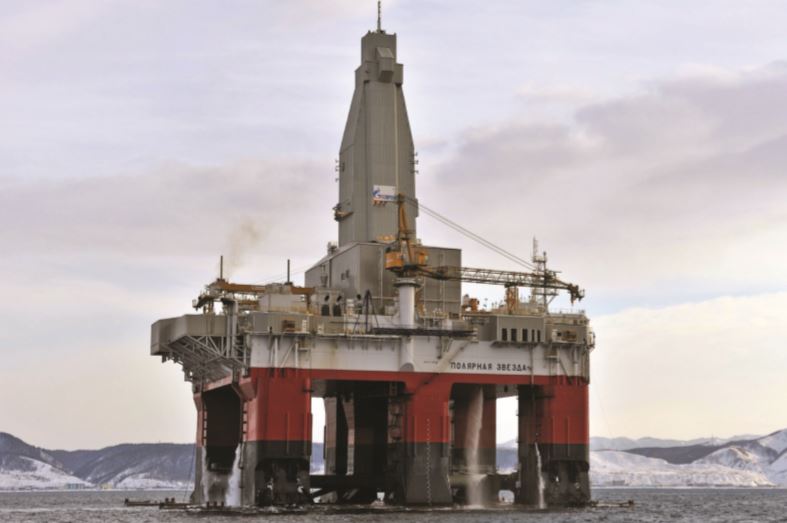 Semi-submersible floating drilling rig