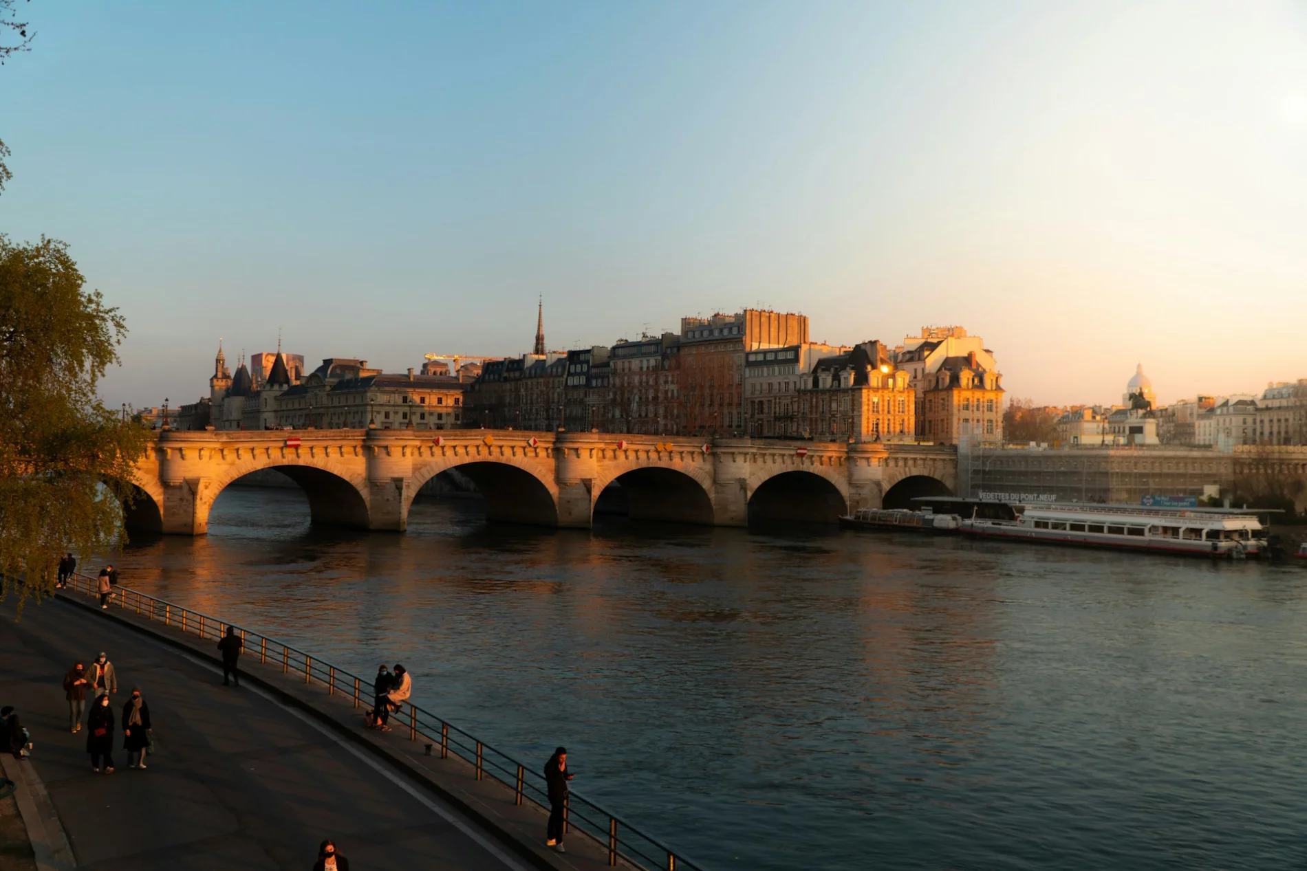 River and city