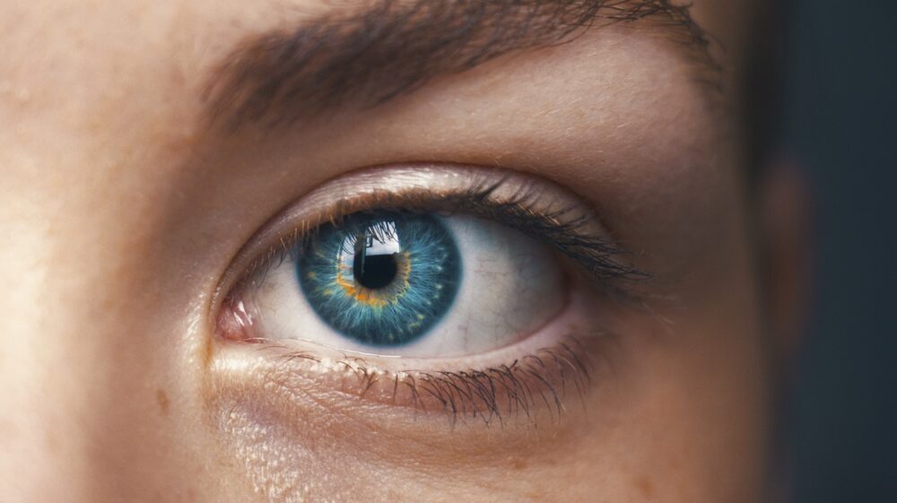 Close up eye