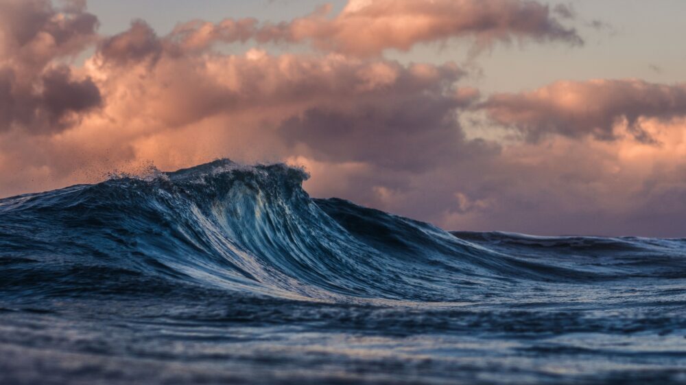 Wave under clouds
