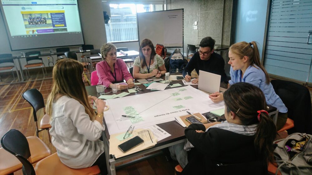 Participants in a policy dialogue workshop on Colombia's bioeconomy, Bogotá, Colombia, November 2019. Photo: Nella Canales / SEI.