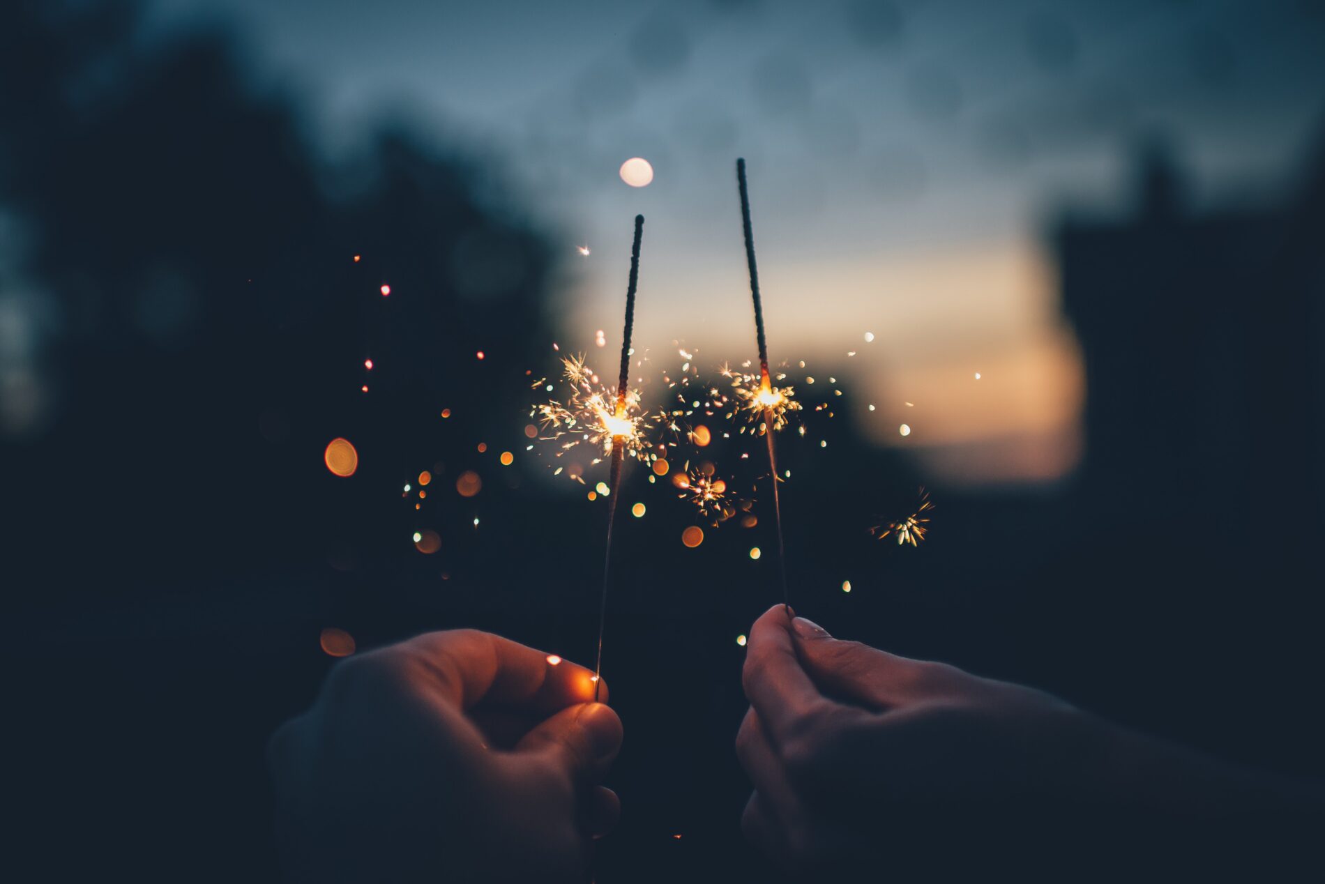 Two people holder sparklers