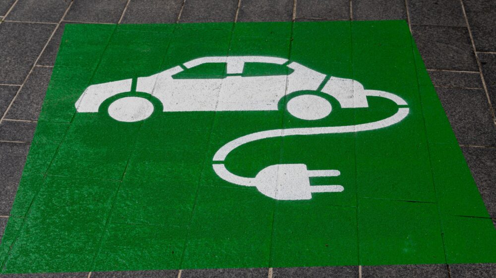 Illustration of an electric vehicle.