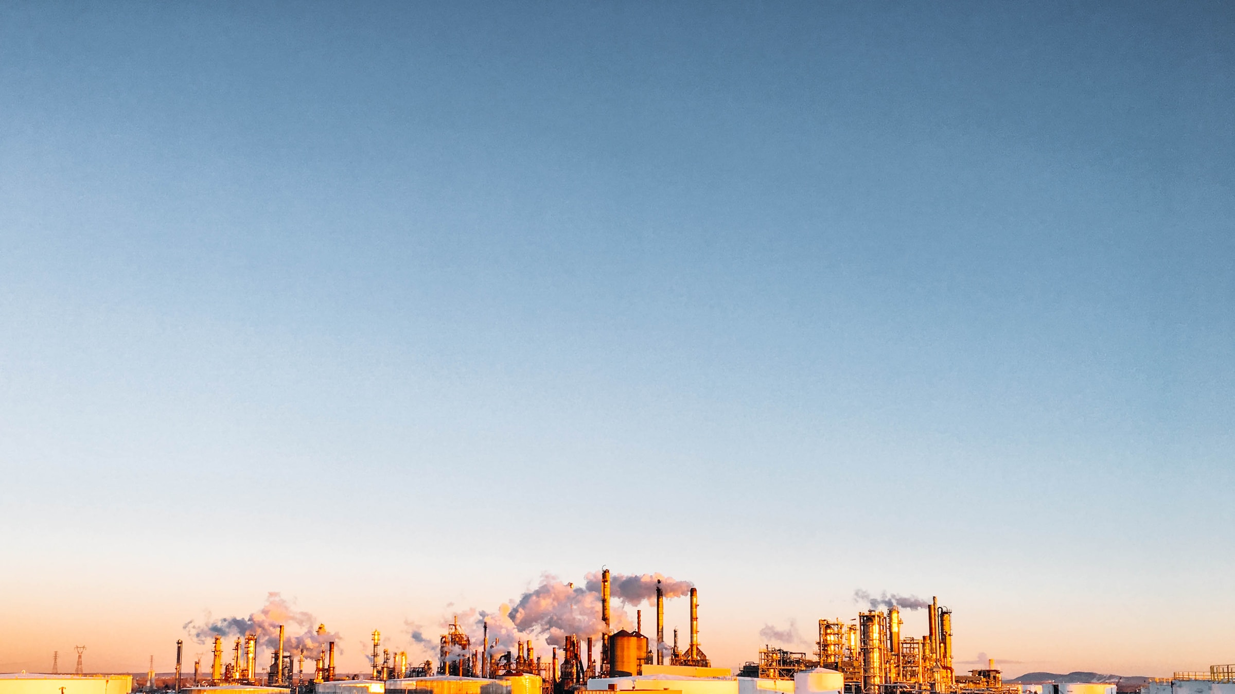 Oil refineries in Montreal, Canada