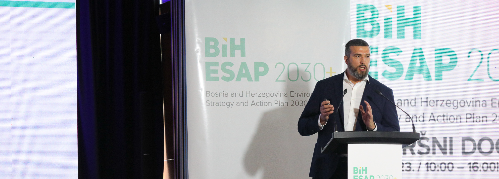 BiH ESAP 2030+ project leader, SEI´s Bernardas Padegimas presenting at the final event. Photo: Jasmin Agovic/BiH ESAP project