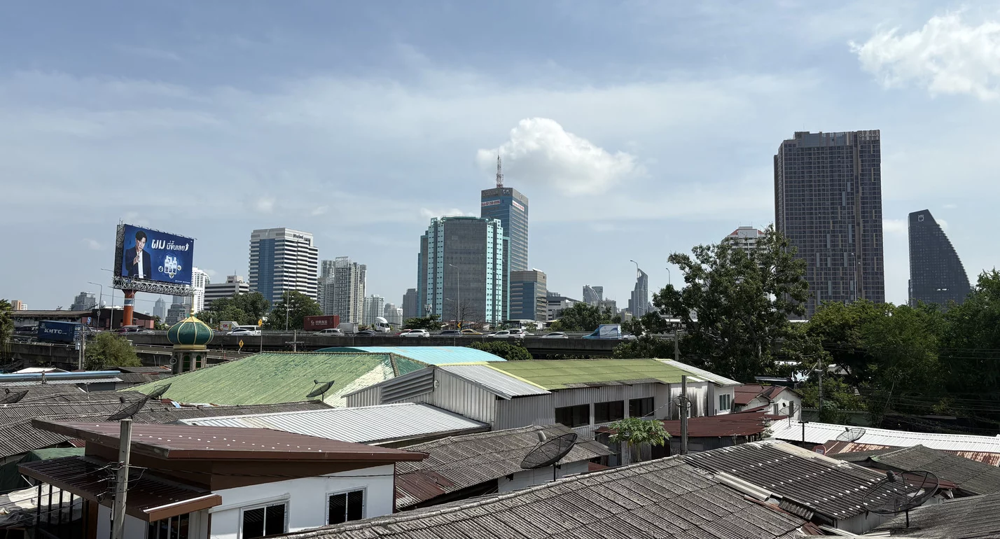 Khlong Toei communities